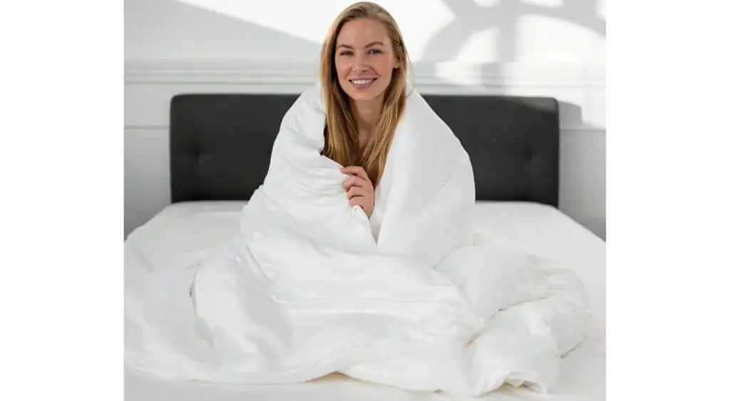 Hugged - Bambus sengetøj med gratis fragt og 30 dages tilfredshedsgaranti