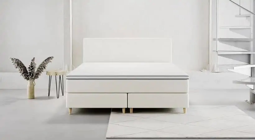Trysil - 200x200 seng med valgfri farve, topmadras, fasthed og gavl